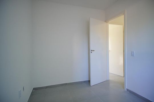Quarto 1 de apartamento à venda com 2 quartos, 42m² em Morro Santana, Porto Alegre