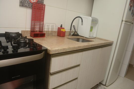 Cozinha de apartamento à venda com 2 quartos, 49m² em Vila Alpina, São Paulo