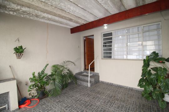 Garagem de casa à venda com 2 quartos, 86m² em Vila Ester (zona Norte), São Paulo