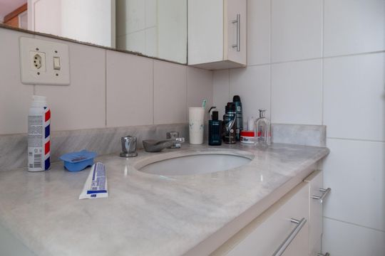 Banheiro do Quarto 2 suíte de apartamento para alugar com 3 quartos, 94m² em Jardim Zaira, Guarulhos