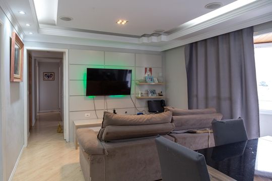 Apartamento para alugar com 3 quartos, 94m² em Jardim Zaira, Guarulhos