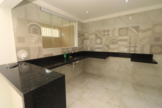 Casa para alugar com 2 quartos, 120m² em Imbuí, Salvador