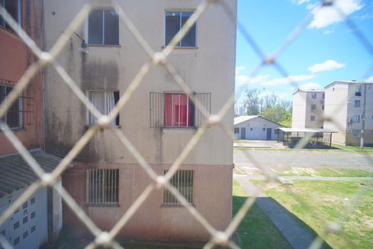 VISTA DO QUARTO  1 de apartamento para alugar com 2 quartos, 49m² em Centro, São Leopoldo