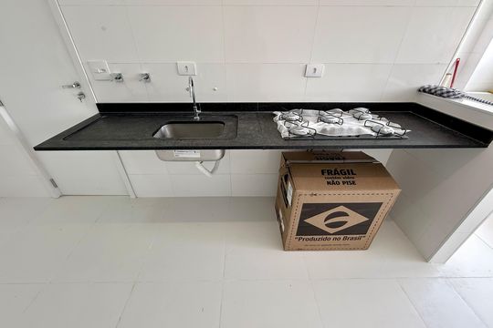Cozinha de apartamento para alugar com 3 quartos, 107m² em Campo Belo, São Paulo