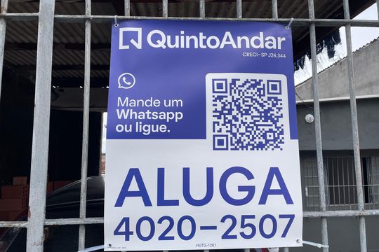 Placa HVTG 1261 de casa para alugar com 2 quartos, 240m² em Jardim Penha, São Paulo