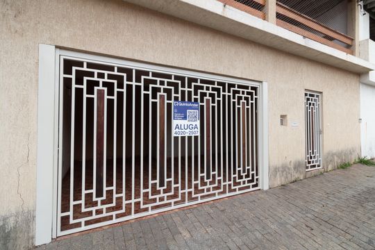 Fachada de casa para alugar com 3 quartos, 108m² em Conjunto Residencial Butanta, São Paulo