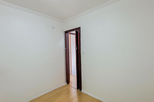 Quarto 2 de apartamento para alugar com 2 quartos, 48m² em Vila Ré, São Paulo