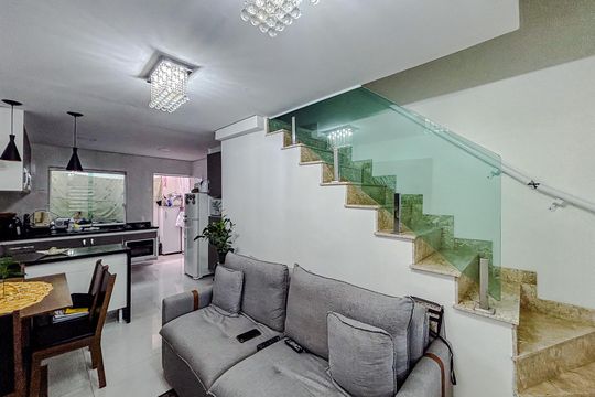 Casa à venda com 2 quartos, 90m² em Vila Carrão, São Paulo
