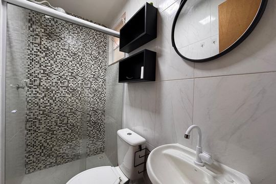 Banheiro Social de apartamento para alugar com 1 quarto, 38m² em Recreio dos Bandeirantes, Rio de Janeiro