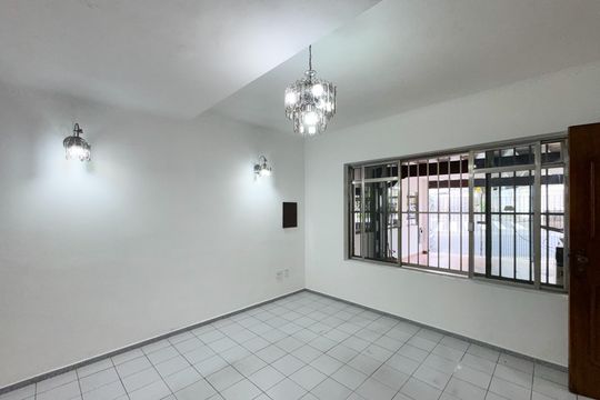 Sala de casa à venda com 2 quartos, 98m² em Nova Petrópolis, São Bernardo do Campo