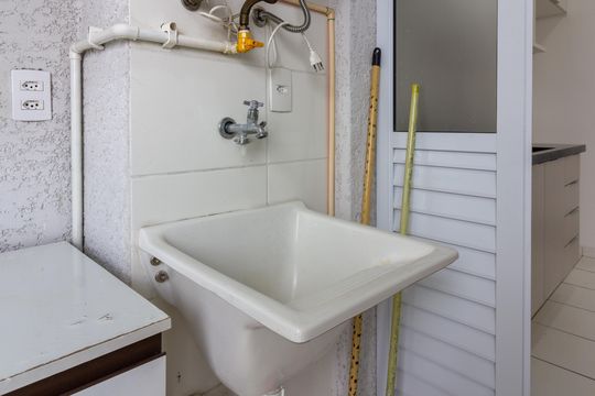 Área de Serviço de apartamento para alugar com 2 quartos, 47m² em Vila Itapegica, Guarulhos