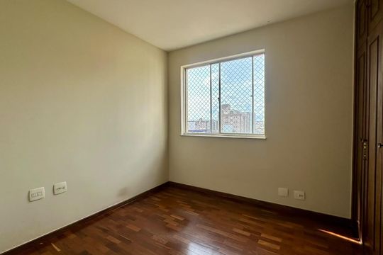 Quarto 2 de apartamento à venda com 4 quartos, 145m² em Alto Barroca, Belo Horizonte