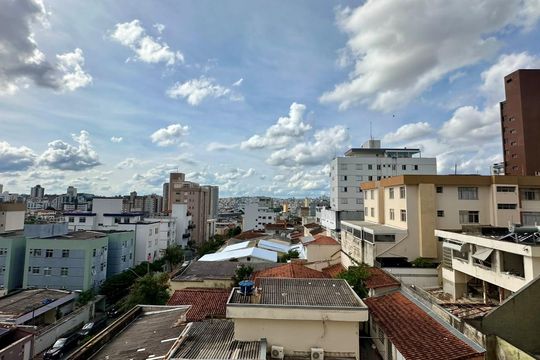 Vista de apartamento à venda com 4 quartos, 145m² em Alto Barroca, Belo Horizonte
