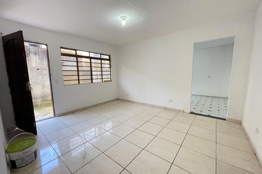 Casa para alugar com 2 quartos, 80m² em Vila Dalva, São Paulo