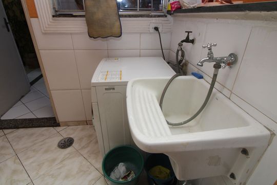 Área de Serviço de casa à venda com 3 quartos, 240m² em Jardim Santa Maria, São Paulo