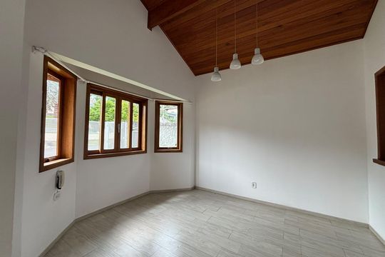 Casa de Condomínio para alugar com 3 quartos, 120m² em Bairro do Maranhao, Cotia