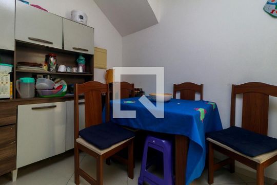 Casa à venda com 12 quartos, 300m² em Parque Santo Antônio, São Paulo