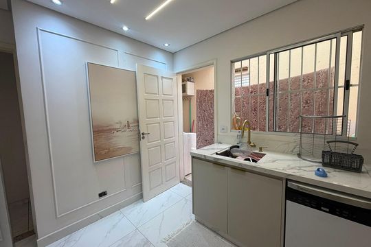 Cozinha de casa à venda com 2 quartos, 103m² em Jardim Ester Yolanda, São Paulo