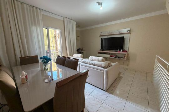 Sala de casa à venda com 2 quartos, 103m² em Jardim Ester Yolanda, São Paulo