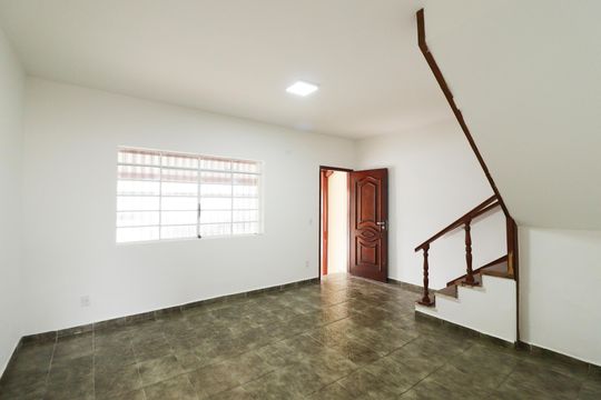 Casa à venda com 2 quartos, 106m² em Tucuruvi, São Paulo