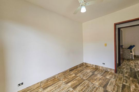 Casa de Condomínio para alugar com 2 quartos, 60m² em Jardim Tres Marias, Guarujá