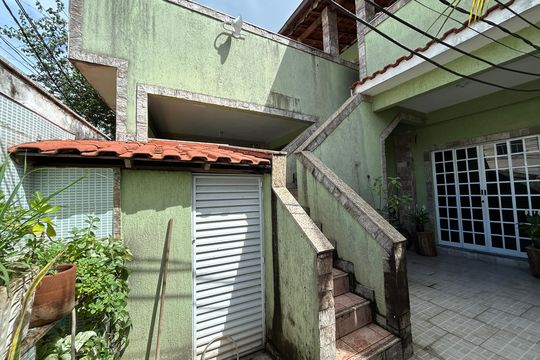 Fachada de casa para alugar com 2 quartos, 50m² em Madureira, Rio de Janeiro
