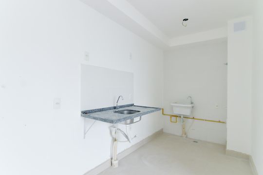 Cozinha e Área de Serviço de apartamento para alugar com 2 quartos, 39m² em Picanço, Guarulhos