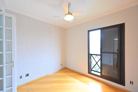 Suíte de apartamento à venda com 3 quartos, 87m² em Chácara Inglesa, São Paulo