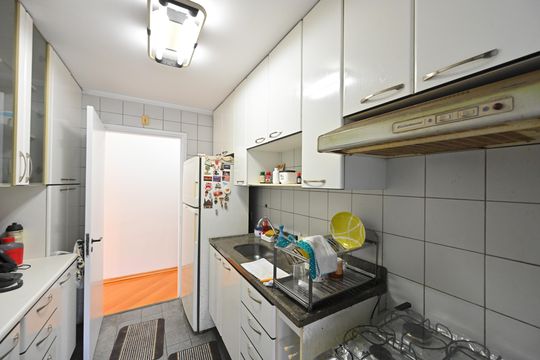 Cozinha de apartamento à venda com 3 quartos, 87m² em Chácara Inglesa, São Paulo