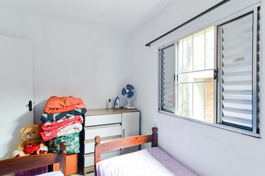 Quarto 2 de casa para alugar com 5 quartos, 250m² em Parque Jandaia, Guarulhos