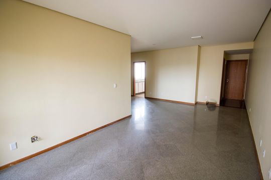 Apartamento para alugar com 4 quartos, 155m² em Águas Claras, Brasília