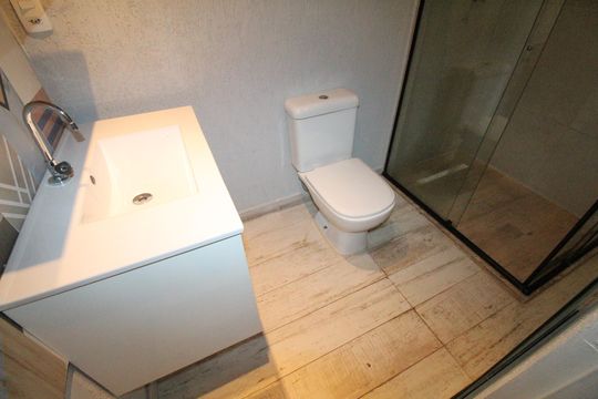 Banheiro da Suíte de apartamento para alugar com 2 quartos, 78m² em Jardim Augusta, São José dos Campos