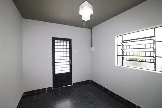 Sala de casa para alugar com 2 quartos, 130m² em Itaquera, São Paulo