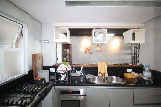 Cozinha de apartamento para alugar com 1 quarto, 65m² em Auxiliadora, Porto Alegre