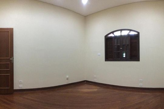 Casa para alugar com 3 quartos, 218m² em Gonzaga, Santos