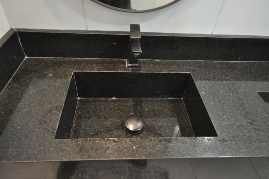 Banheiro de apartamento à venda com 1 quarto, 34m² em Vila Guilherme, São Paulo