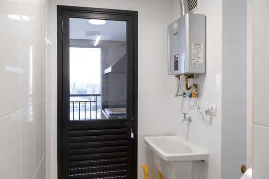 Área de Serviço de apartamento para alugar com 2 quartos, 70m² em Vila Endres, Guarulhos