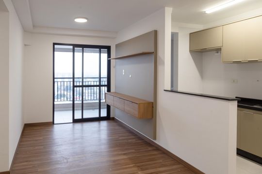 Sala de apartamento para alugar com 2 quartos, 70m² em Vila Endres, Guarulhos