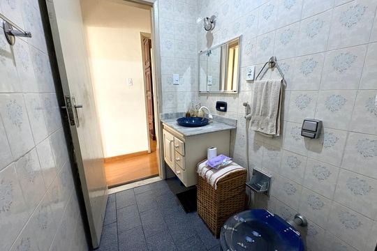Banheiro Social de casa de condomínio à venda com 3 quartos, 137m² em Taquara, Rio de Janeiro