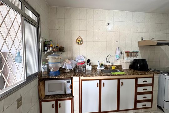 Cozinha de casa de condomínio à venda com 3 quartos, 137m² em Taquara, Rio de Janeiro
