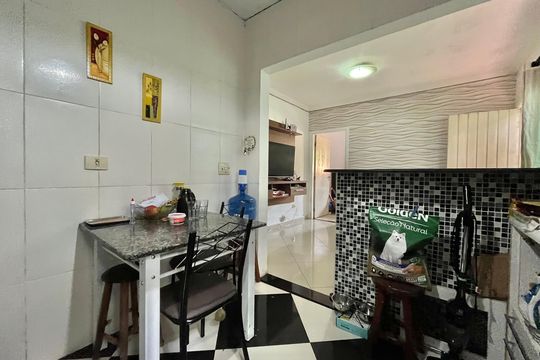 Cozinha de casa à venda com 2 quartos, 100m² em Cidade Domitila, São Paulo