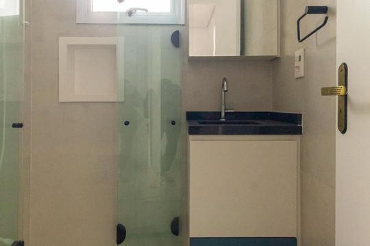 Banheiro de apartamento para alugar com 1 quarto, 30m² em Campo Belo, São Paulo