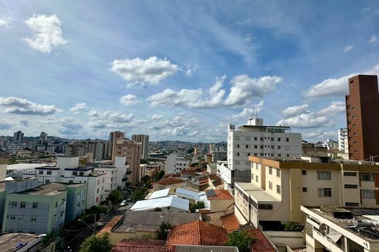 Vista de apartamento à venda com 4 quartos, 145m² em Alto Barroca, Belo Horizonte