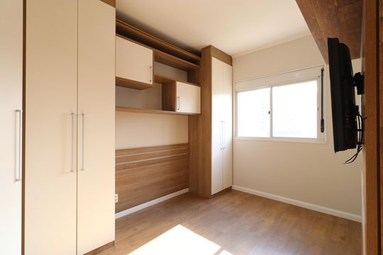 Suite  de apartamento para alugar com 2 quartos, 74m² em Vila Romana, São Paulo