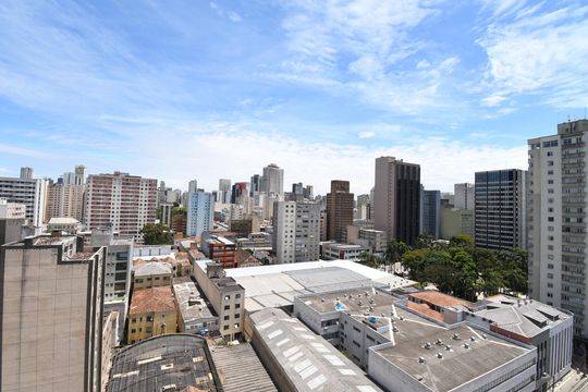Vista da sacada de kitnet/studio para alugar com 1 quarto, 19m² em Centro, Curitiba