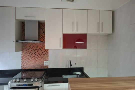 Cozinha de apartamento para alugar com 2 quartos, 51m² em Jardim Nova Europa, Campinas