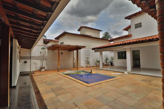 Piscina de casa para alugar com 3 quartos, 500m² em Jardim Karaíba, Uberlândia