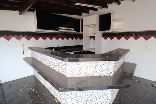 Churrasqueira de casa para alugar com 3 quartos, 500m² em Jardim Karaíba, Uberlândia