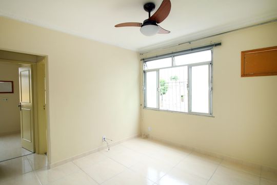 Apartamento para alugar com 2 quartos, 49m² em Irajá, Rio de Janeiro
