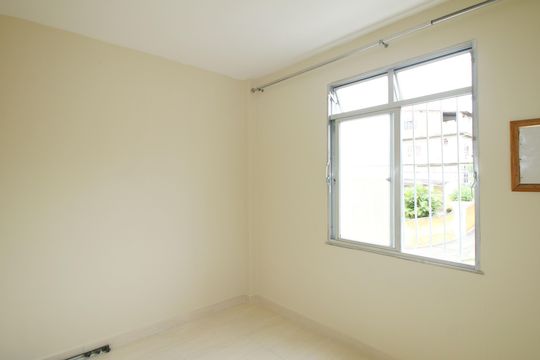 Quarto 2 de apartamento para alugar com 2 quartos, 49m² em Irajá, Rio de Janeiro